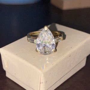 Large diamond ring